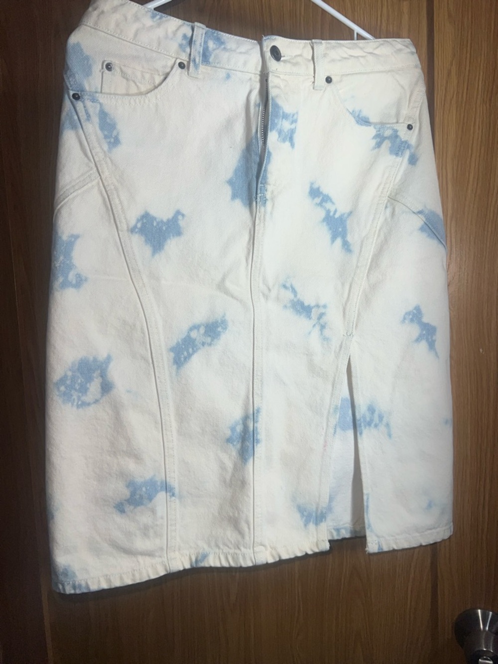 Light Blue & Cream Tie-Dye Midi Skirt with Subtle Front Slit